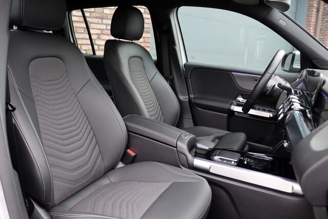 Mercedes-Benz EQB 300 4MATIC Luxury Line 67 kWh | Dodehoekassistent | Camera | Vario-achterbank | Apple Carplay/Android Auto | High Perf. LED | Zitcomfortpakket | Stoelverwarming |
