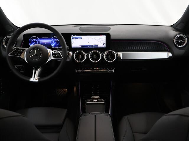 Mercedes-Benz EQB 250+ Luxury Line 71 kWh | Winter-pakket | Elektrisch verstelbare stoelen | 360 graden camera | Elektrisch bedienbaar panorama-dak
