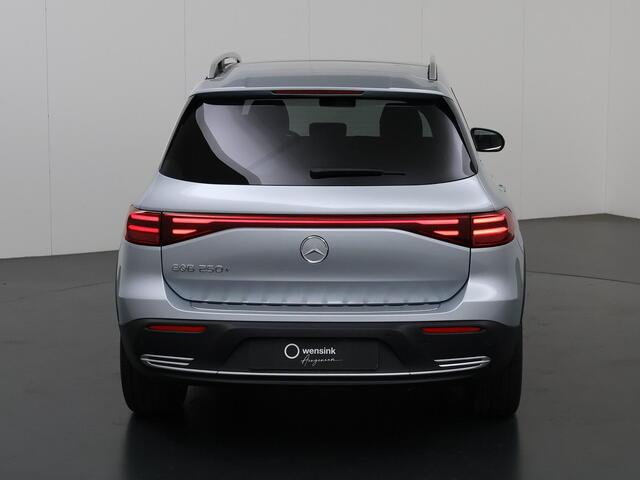 Mercedes-Benz EQB 250+ Luxury Line 71 kWh | Panoramadak | Privacy Glass | Keyless |