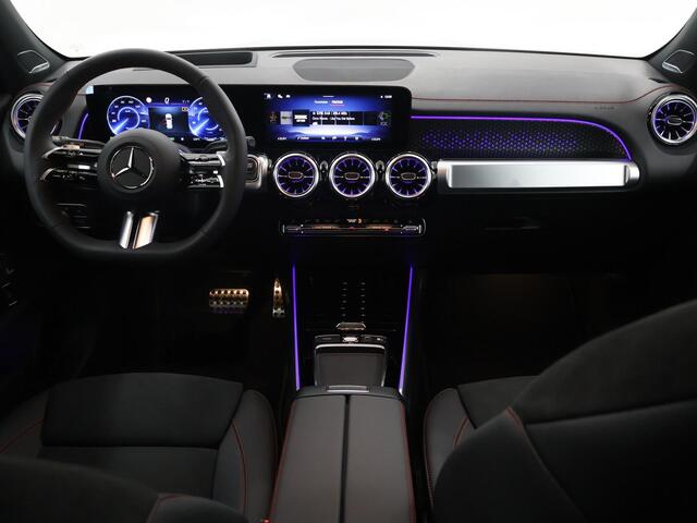 Mercedes-Benz EQB 250+ AMG Line 71 kWh | Head-up display | Panoramaschuifdak | Stoelverwarming | Keyless go | Smartphone-integratie |