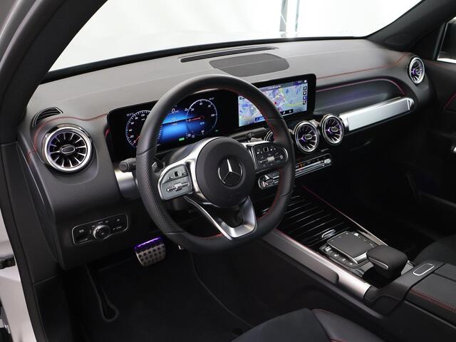 Mercedes-Benz EQB 250+ Business Edition 71 kWh | AMG Line | Nightpakket | 19-Inch | Stoelverwarming | MBUX