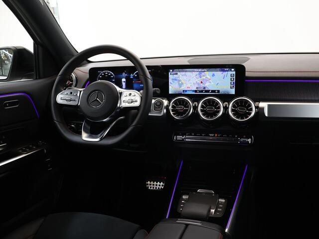 Mercedes-Benz EQB 250+ Business Edition 71 kWh | AMG Line | Nightpakket | 19-Inch | Stoelverwarming | MBUX