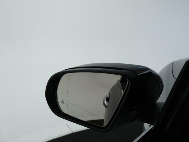 Mercedes-Benz EQB 300 4MATIC AMG Line 7p. 67 kWh | Panoramaschuifdak | Nightpakket | Premium pakket | Sfeerverlichting | | KEYLESS-GO comfort pakket | Stoelverwarming vooraan | MBUX augmented reality voor navigatie | Inclusief 48 maanden MB Certified garantie voor Europa.