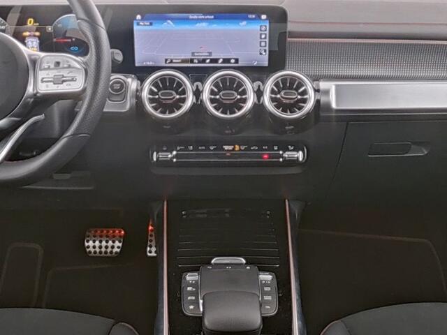 Mercedes-Benz EQB 250 AMG Line 67 kWh | AMG Line | Ledkoplampen | MBUX Augmented Reality | Stoelverwarming | Eay-Pack Achterklep | Inclusief 24 maanden MB Certified garantie voor Europa.