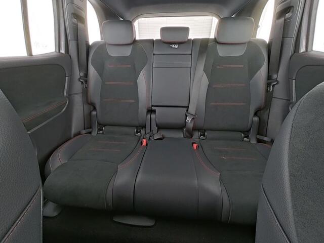 Mercedes-Benz EQB 250 AMG Line 67 kWh | AMG Line | Ledkoplampen | MBUX Augmented Reality | Stoelverwarming | Eay-Pack Achterklep | Inclusief 24 maanden MB Certified garantie voor Europa.