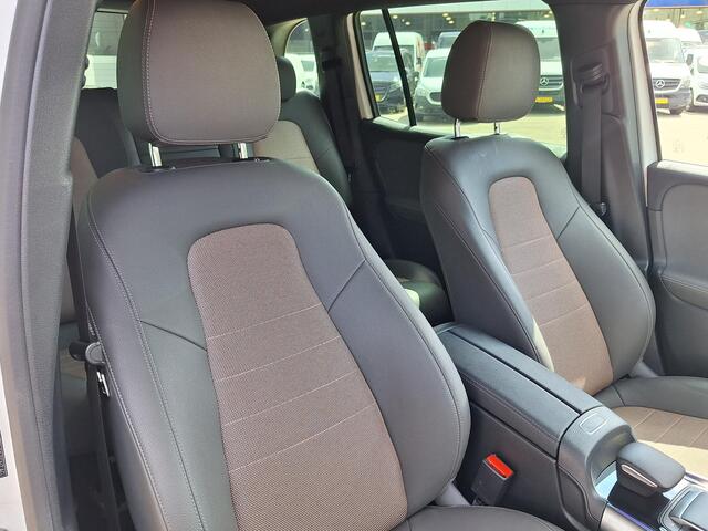 Mercedes-Benz EQB 300 4MATIC 7persoons | Achteruitrijcamera | Widescreen | Sfeerverlichting | Elektrische achterklep