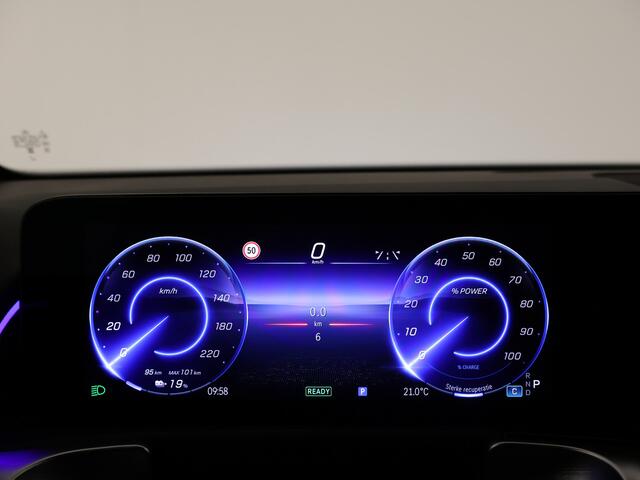 Mercedes-Benz EQB 250+ Business Line 7p. 71 kWh | Parkeerpakket met 360°-camera | GUARD 360° Voertuigbescherming Plus | Dodehoekassistent | Extra USB-poorten | EASY PACK achterklep | Sfeerverlichting | Zitcomfortpakket |