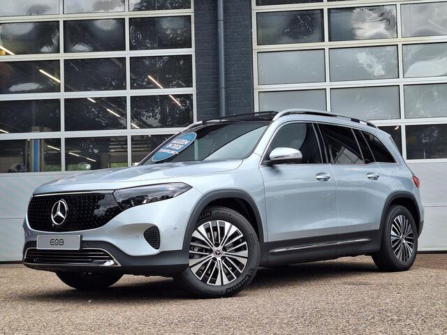 Mercedes-Benz EQB 250+ Business Solution Luxury | Panoramadak | Trekhaak | 360° Camera | Dodehoekassistent | Apple CarPlay | Android Auto | Donkergetint Glas Achter | Verschuifbare Achterbank | Sfeerverlichting | Stoelverwarming | Elektrische Achterklep | 17% bijtelling*