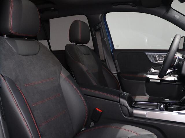 Mercedes-Benz EQB 250+ AMG Line 71 kWh | Premium Pakket | Rij-assistentiepakket | Nightpakket | Winterpakket | Panorama-schuifdak | Verstelbare Demping |