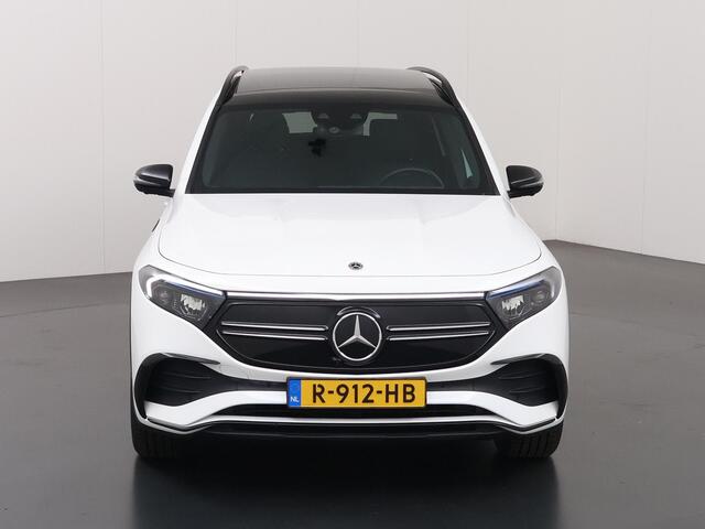Mercedes-Benz EQB 250 AMG Line 67 kWh | Rijassistentiepakket | Panoramadak | Headup | Lederen bekleding | Stoelventilatie |
