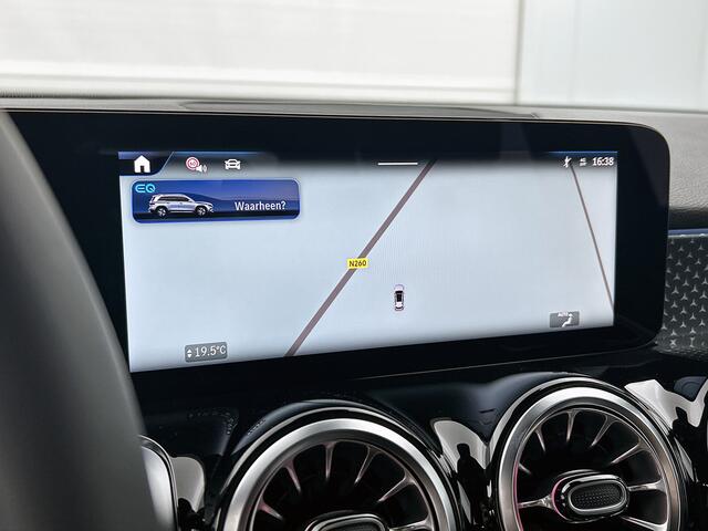 Mercedes-Benz EQB 250+ Business Solution 71 kWh | Parkeerpakket met achteruitrijcamera | EASY PACK achterklep | Sfeerverlichting | Stoelverwarming voor | Licht- en zicht pakket | USB-pakket | Zitcomfortpakket |