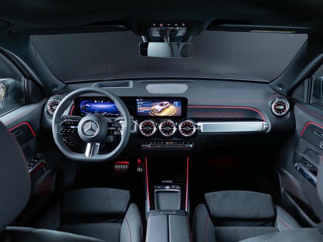 Mercedes-Benz EQB 250+ Business Solution AMG 71 kWh Panorama dak | Trekhaak