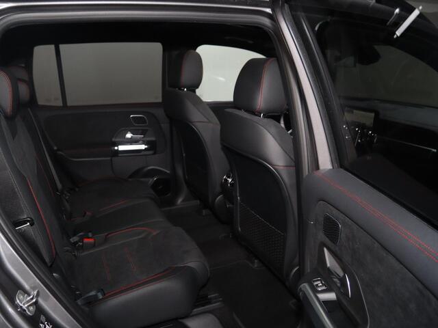 Mercedes-Benz EQB 250+ Business Solution AMG 71 kWh | Panoramaschuifdak | Dodehoekassistent | DAB+ | Led-Koplampen | 360° camera |