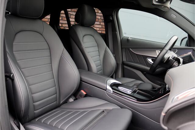 Mercedes-Benz EQC 400 4-MATIC AMG Line 80 kWh | ex BTW ¤39.000,- | Schuifdak | Distronic+ | Memory | Verwarmd Stuurwiel | Surround Camera | Leder | Keyless Go | Augmented Reality | Voorklimatisering |