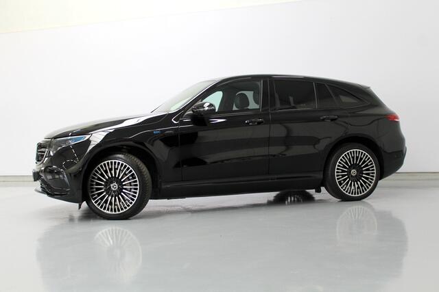 Mercedes-Benz EQC 400 4MATIC Premium Plus AMG Line 80 kWh, Elec-trekhaak, Burmester schuifdak-distronic-memory-verwarmde stoelen-surround-camera-leder-keyless-go