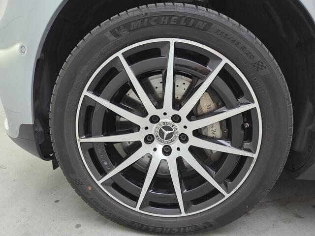 Mercedes-Benz EQC 400 4MATIC Premium Plus 80 kWh | AMG | Pano | Leder |*