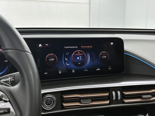 Mercedes-Benz EQC 400 4MATIC Luxury Line 80 kWh shuif/kantel dak | Navigatie | lichtmetalen velgen | Parking support met camera achter Inclusief 48 maanden Mercedes-Benz Certified garantie voor Europa.