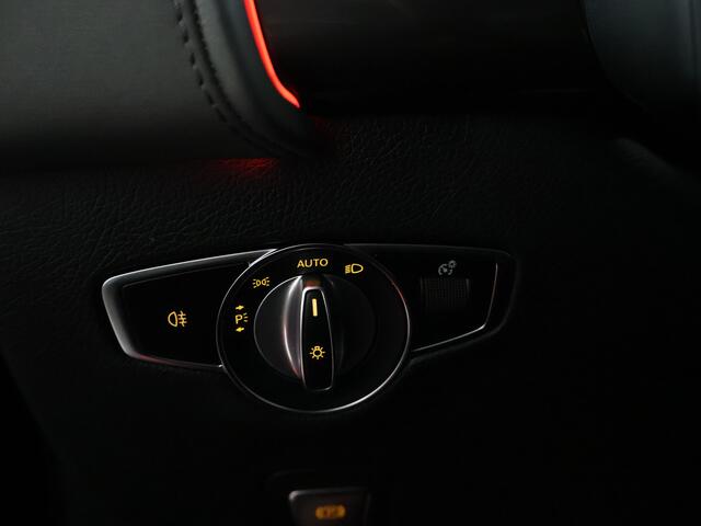 Mercedes-Benz EQC 400 4-MATIC Business Solution AMG 80 kWh | Rijassistentie Pack | Schuifdak | Burmester | Head up | Sfeerverlichting | Memory | Keyless Go | Inclusief 48 maanden Mercedes-Benz Certified garantie voor Europa.