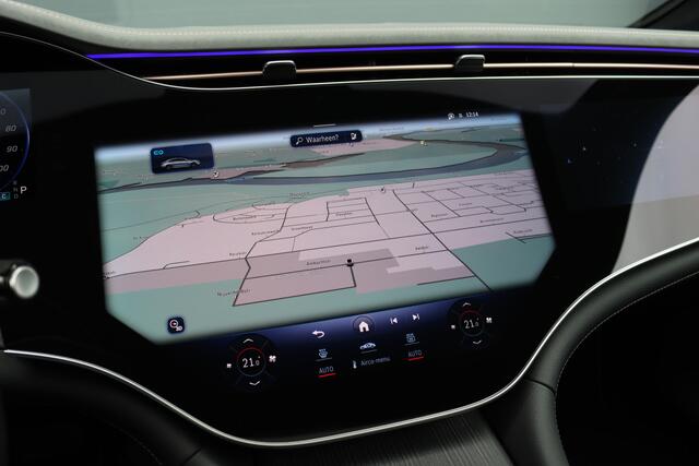 Mercedes-Benz EQE 300 Premium+ AMG Line 89 kWh | Hyperscreen | Distronic+ | Panoramadak | Memory | Burmester | Digital Light | Keyless Go | Leder | Luchtkwaliteitspakket | Augmented Reality |