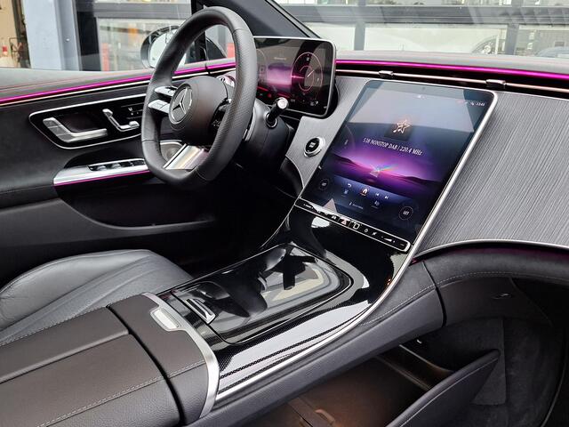 Mercedes-Benz EQE 300 | Panoramadak | Luchtvering | AMG Night | | Premium PLUS | Nightpakket | Panoramadak | Luchtvering | Head-up Display | 360° Camera | Sfeerverlichting | Burmester® 3D | Rijassistentiepakket Plus | Memorystoelen Verwarmd | Sfeerverlichting | Apple & And