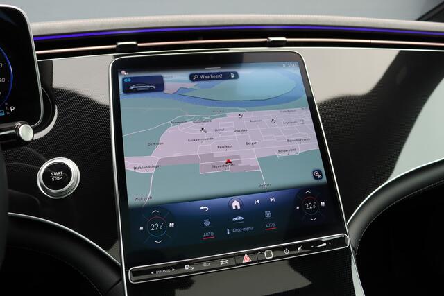 Mercedes-Benz EQE 300 Business Line 89 kWh | Luchtvering | Achterasbesturing | Burmester | Panoramadak | Distronic+ | Leder | Memory | Stuurwiel Verwarmd | Digital Light | Keyless Go |