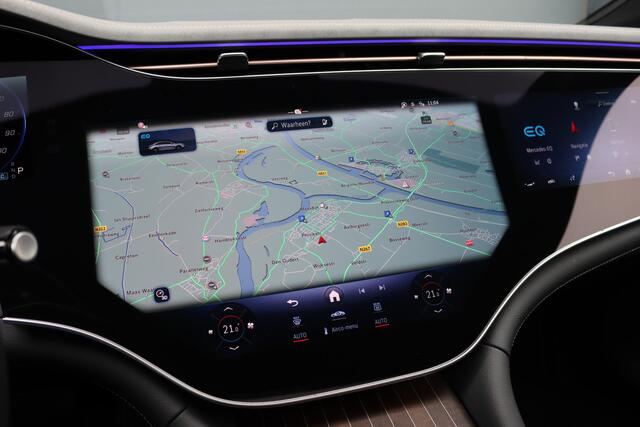 Mercedes-Benz EQE 300 AMG Line 89 kWh | Hyperscreen | Achterasbesturing | Distronic+ | Panoramadak | Burmester | Digital Light | Verwarmd Stuurwiel | Warmtepomp | Luchtkwaliteitspakket |