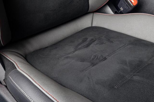 Mercedes-Benz EQE Limousine 350 AMG-Line 89 kWh Panorama dak | Achterasbesturing