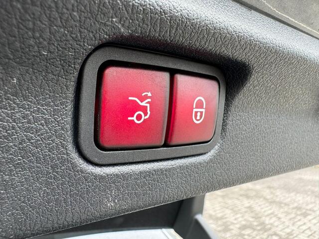 Mercedes-Benz EQE 350+ AMG Line | Panoramadak | AIRMATIC |