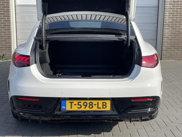 Mercedes-Benz EQE 300 AMG Line | AIRMATIC | Panoramadak |