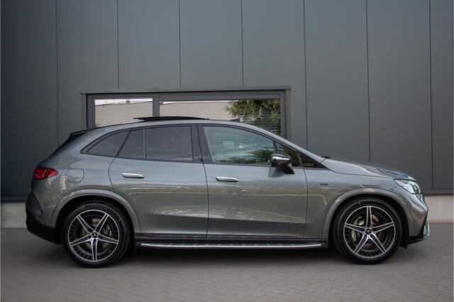 Mercedes-Benz EQE SUV 43 AMG 4MATIC+ 476PK | 360 Cam | ACC | Lane & Side Assist | Burmester | Luchtvering | Pano | Head Up | Ventilatie Stoelen | Treeplanken | Achterasbesturing | NL Auto | Dynamic Select | Keyless entry | 82.603 EX btw | Led | Ambiance verlichting | Multi
