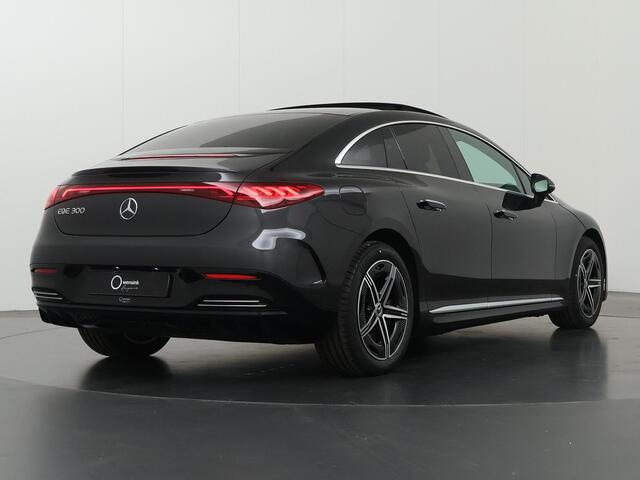 Mercedes-Benz EQE 300 AMG Line 89 kWh | Panoramadak | Memory | Winter pakket | Sfeerverlichting |