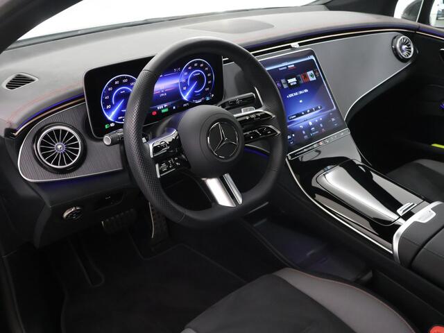 Mercedes-Benz EQE 300 AMG Line 89 kWh | Panoramadak | Memory | Winter pakket | Sfeerverlichting |