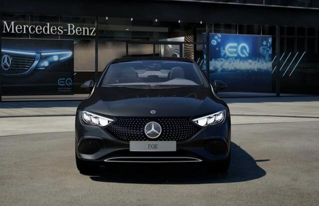 Mercedes-Benz EQE 300 Hyper Screen 89 kWh Trekhaak Airmatic Distronic Memory Stoelverwarming