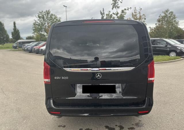 Mercedes-Benz EQV 300 L2 Avantgarde 90 kWh 8-Zitter 47.900 EX BTW Airmatic Leder LED Burmester 360 Camera