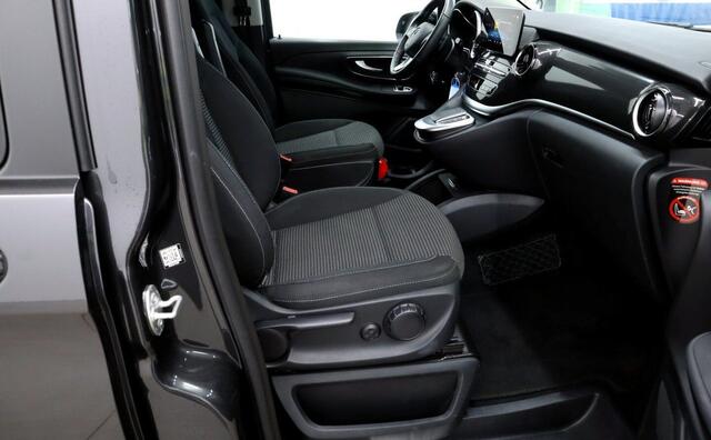 Mercedes-Benz EQV 300 L2 90 kWh 44.900 ex BTW 7-zitter LED Navi 360 Camera EL. Achterklep