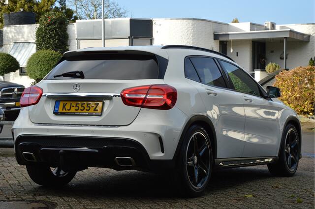Mercedes-Benz GLA-KLASSE 180 AMG-LINE | NIGHT | XENON | PDC | NAVI | CRUISE | TREKHAAK | ENZ