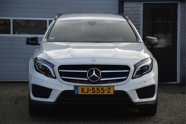 Mercedes-Benz GLA-KLASSE 180 AMG-LINE | NIGHT | XENON | PDC | NAVI | CRUISE | TREKHAAK | ENZ