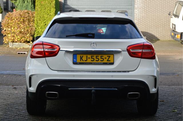 Mercedes-Benz GLA-KLASSE 180 AMG-LINE | NIGHT | XENON | PDC | NAVI | CRUISE | TREKHAAK | ENZ
