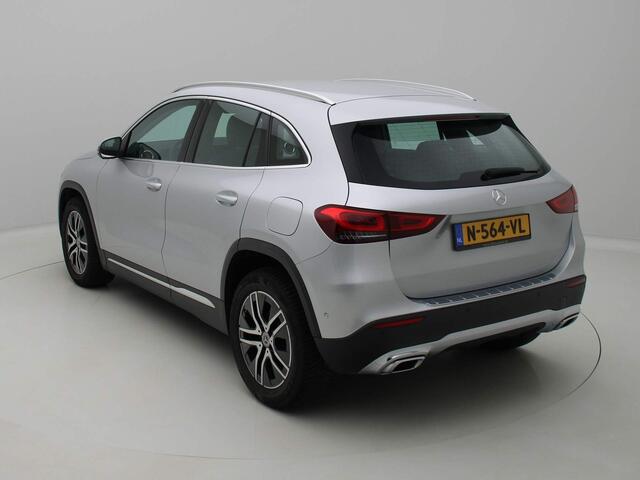 Mercedes-Benz GLA-KLASSE 200 Business Solution Luxury Aut. Nw-type Navi /Camera