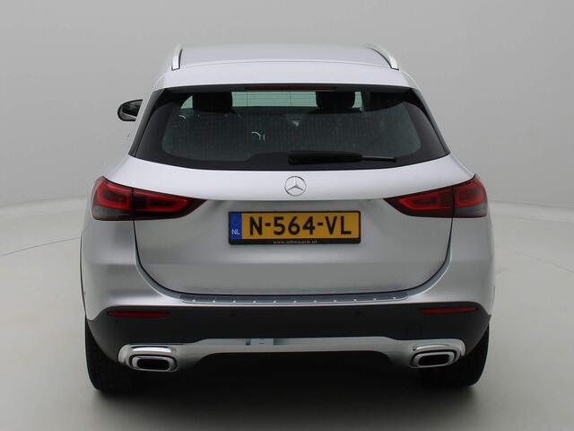 Mercedes-Benz GLA-KLASSE 200 Business Solution Luxury Aut. Nw-type Navi /Camera