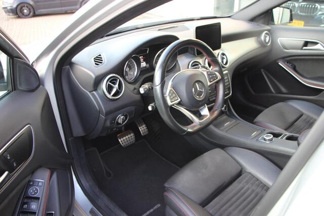 Mercedes-Benz GLA-KLASSE 180 Ambition AMG Line
