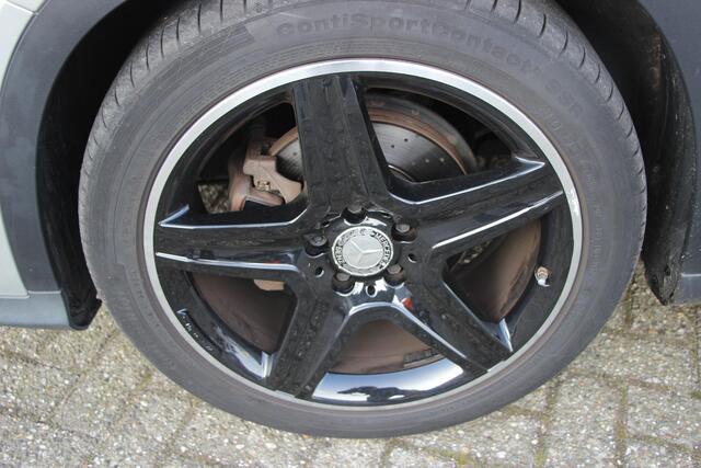 Mercedes-Benz GLA-KLASSE 180 Ambition AMG Line