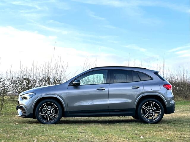 Mercedes-Benz GLA-KLASSE 200 Edition AMG Line - Night - Pano - Carbon