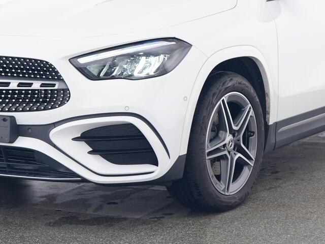 Mercedes-Benz GLA-KLASSE 250 e AMG Plug-In Hybride | AMG Line Advanced Plus | Panorama Schuif-Kanteldak | Dodehoek Assist | Stuur en Stoelverwarming | Inclusief 24 maanden Mercedes-Benz Certified garantie voor Europa.