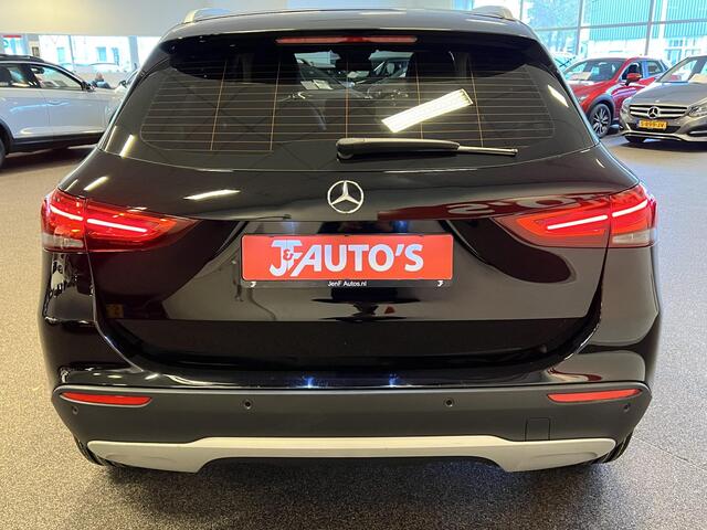Mercedes-Benz GLA-KLASSE 180 NAVIGATIE/CAMERA , ECC AIRCO, CRUISE, 136 PK