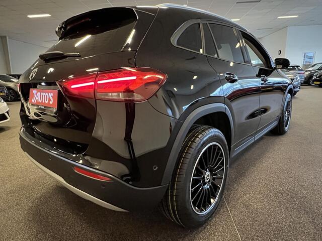 Mercedes-Benz GLA-KLASSE 180 NAVIGATIE/CAMERA , ECC AIRCO, CRUISE, 136 PK