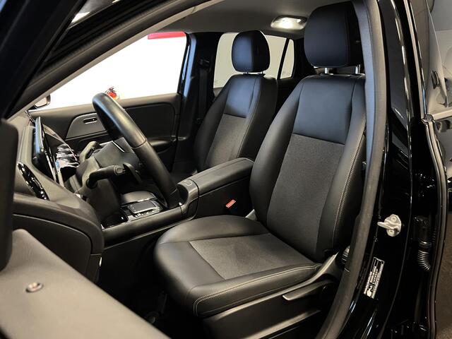 Mercedes-Benz GLA-KLASSE 180 NAVIGATIE/CAMERA , ECC AIRCO, CRUISE, 136 PK