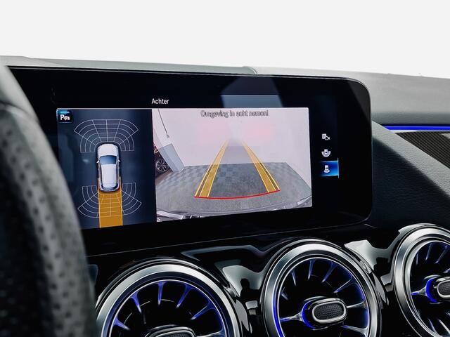 Mercedes-Benz GLA-KLASSE 250 4-Matic AMG Night Edition Aut- Panodak, Sfeerverlichting, Carbon Pakket, Sideskirts, Camera