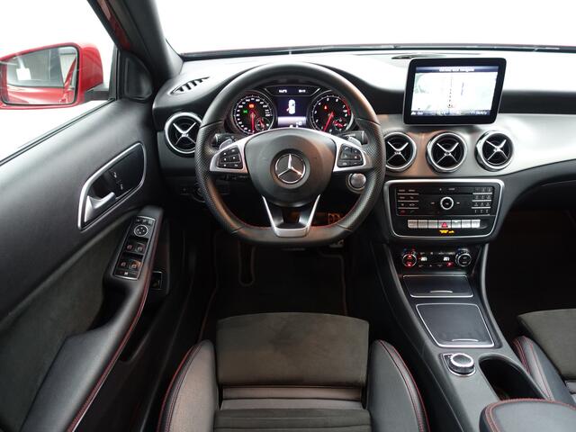 Mercedes-Benz GLA-KLASSE 180 AMG Night Edition Aut- Keyless, Camera, Sfeerverlichting, Sport Interieur, Dynamic Select