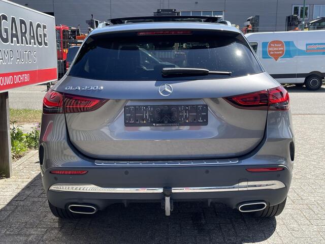 Mercedes-Benz GLA-KLASSE 250 e AMG Line 19"/Panoramadak/Trekhaak/Dodehoek/Adaptieve cruise/360 camera/Keyless/Matrix LED/Stoelverwarming/Apple Carplay & Android Auto